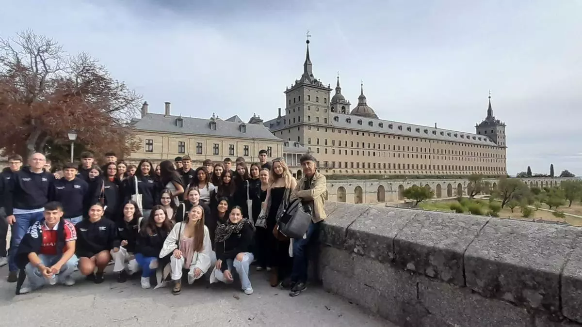 El emocionante viaje de 38 alumnos del instituto de Vegadeo a Madrid: "Fue una experiencia muy buena"