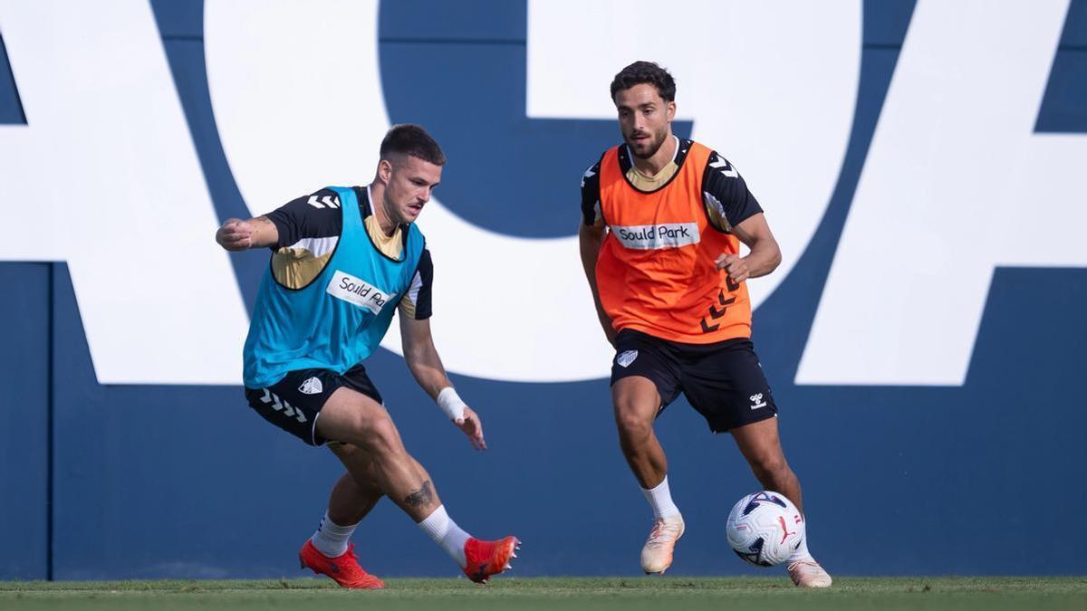 Salinas en su primer entrenamiento como jugador malaguista.