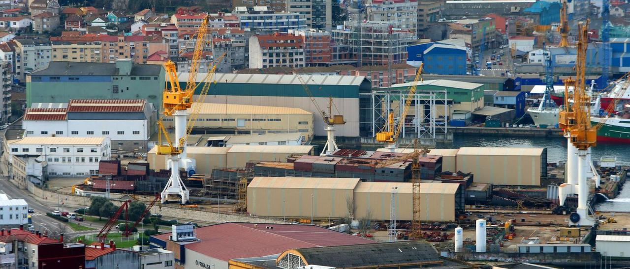 Vista aérea de la factoría de
Hijos de J. Barreras, ayer. | // MARTA G. BREA