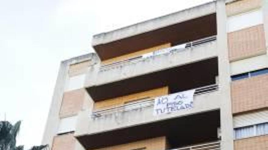 Retiran la protesta contra el piso tutelado en Riba-roja