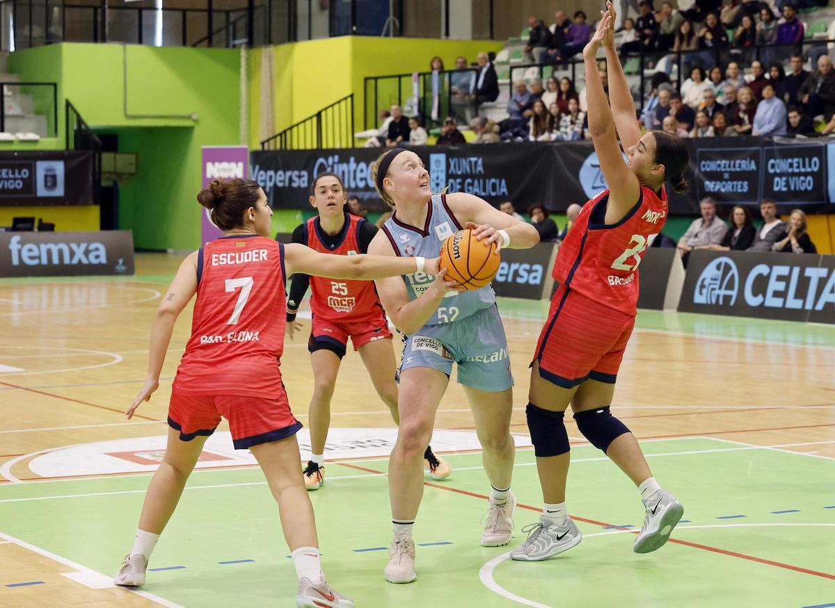 Un momento del partido entre el Lima Horta y el Celta Femxa Zorka.