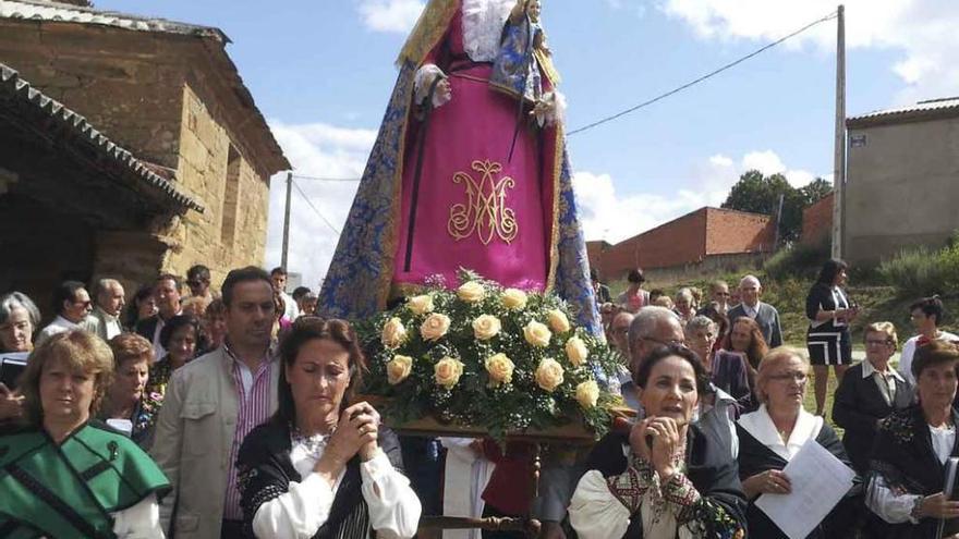 Peque celebra las fiestas de la Virgen de la Consolación