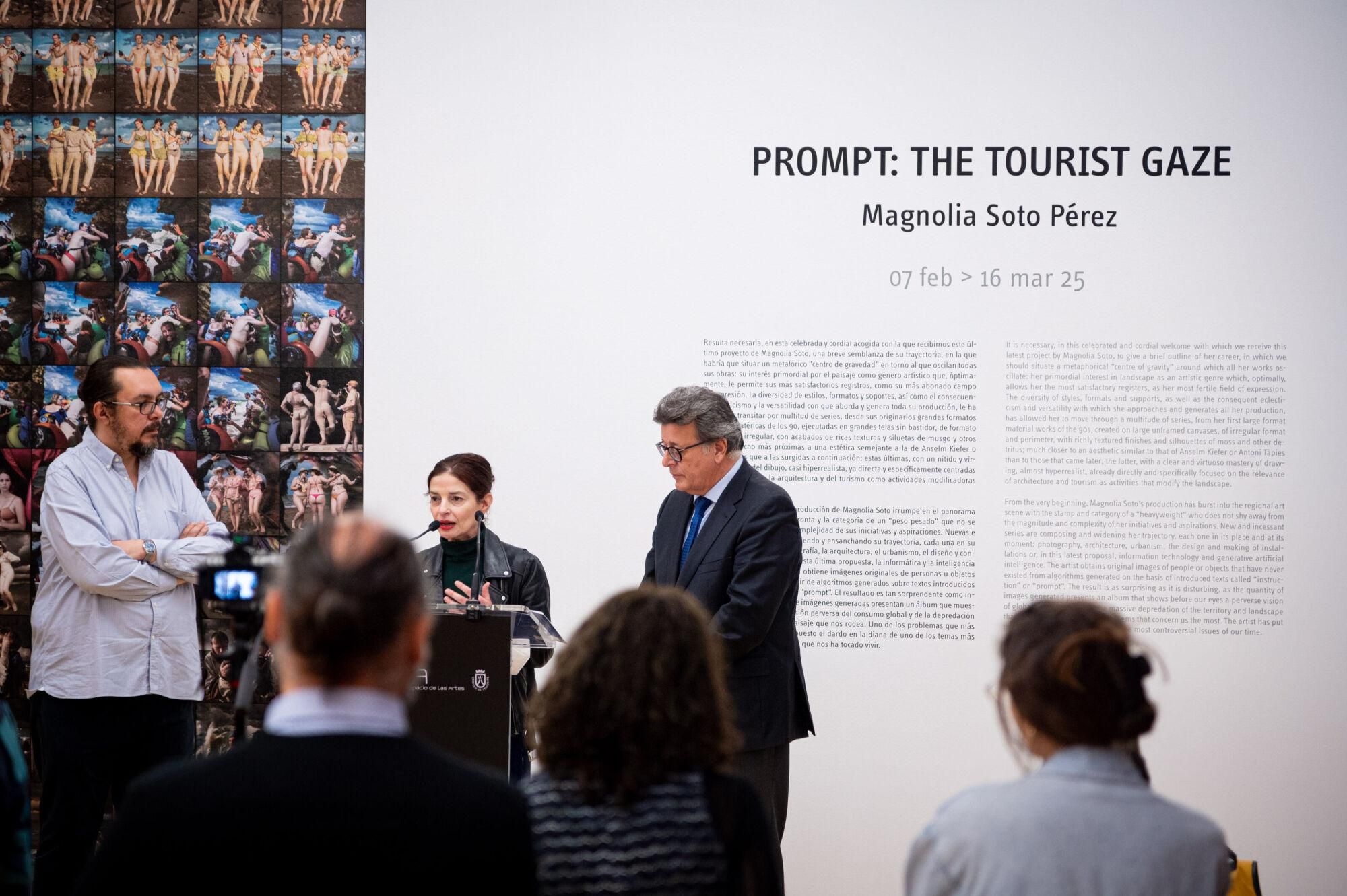 Exposición ‘Prompt: The tourist gaze’ en TEA