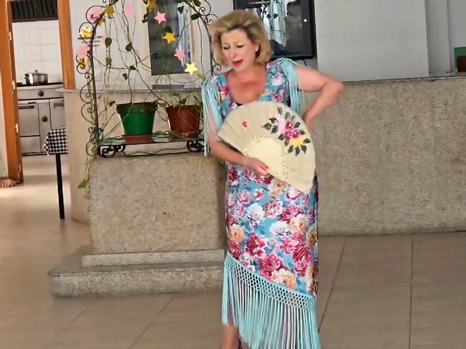 Pilar Boyero inaugura el ciclo de conciertos 'Te recuerdo: La memoria de un pueblo' en los pisos tutelados de Zarza la Mayor