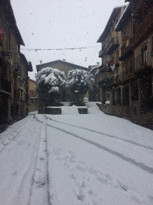 Els efectes de la nevada a Bagà.