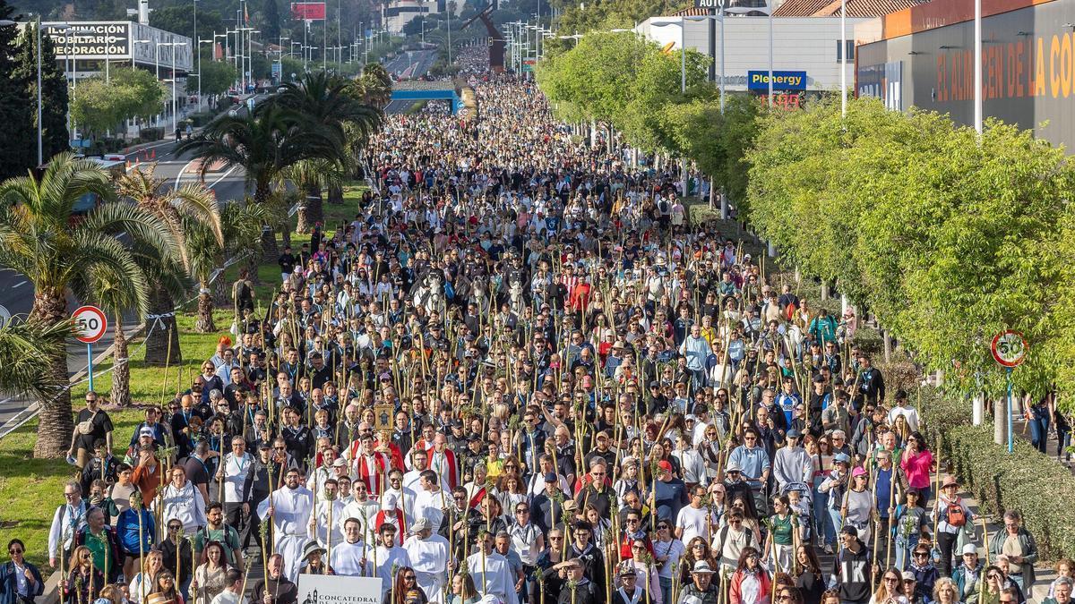 El Consell se reúne en Alicante para declarar como BIC la romería de la Santa Faz