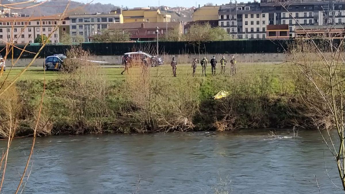 Recuperan el cadáver de un hombre en el río Nalón en La Felguera