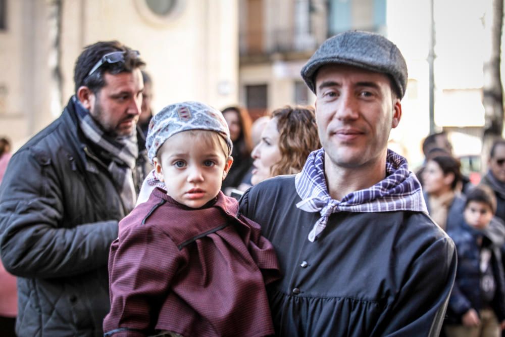 «Les Pastoretes» adoran al Niño en Alcoy