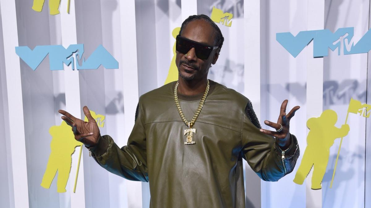 Snoop Dogg anuncia la muerte de su hermano pequeño Bing Worthington