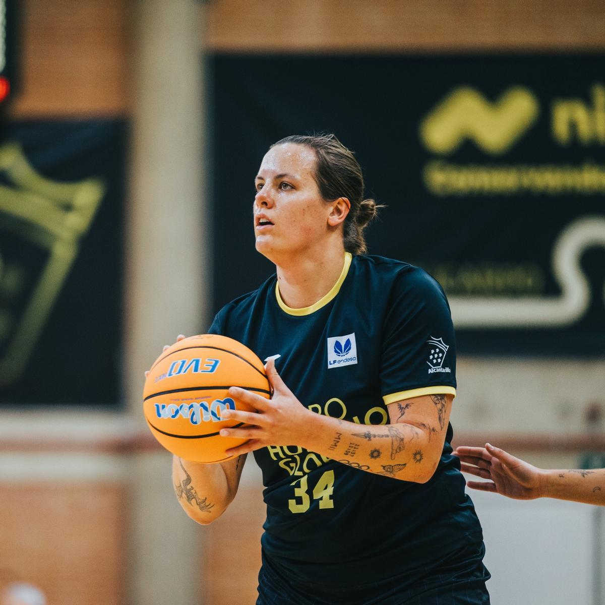 Billie Kim Massey, durante el calentamiento del último partido