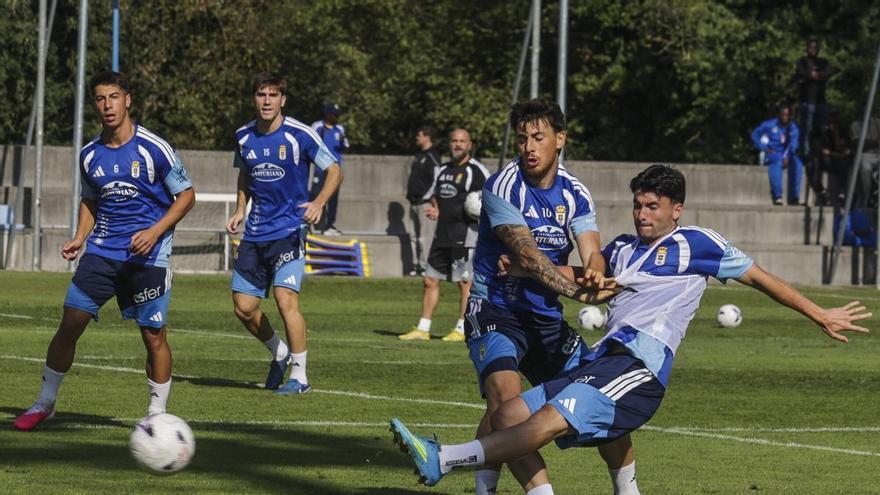 Calero ya centra el foco en el Sporting: primera sesión analizando al rival