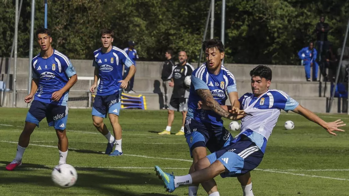Calero ya centra el foco en el Sporting: primera sesión analizando al rival