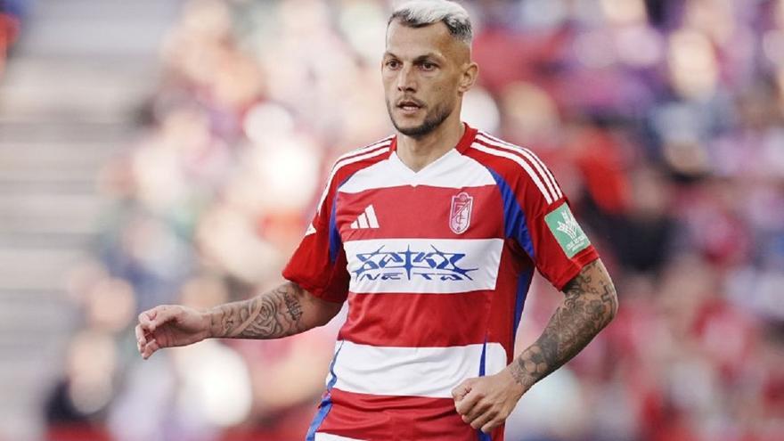 Neva y Stoichkov, dudas para el Málaga CF-Granada CF