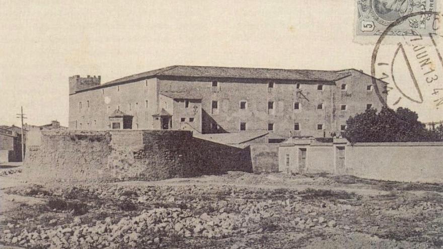 Imagen histórica del cuartel de San Francisco que funcionó como campo de concentración en Castelló.