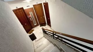 El calvario de los vecinos para reformar los ascensores: "No se cumplen los plazos"