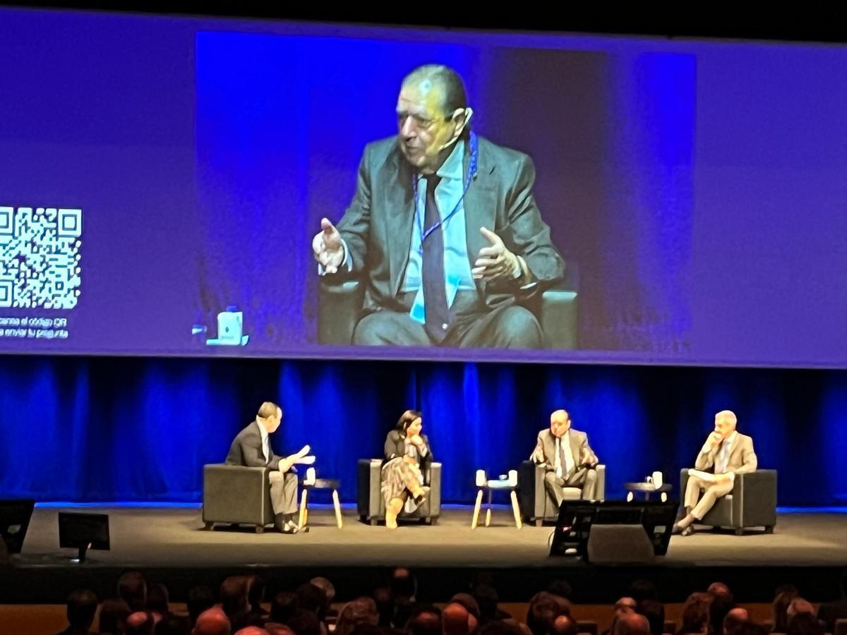 Vicente Boluda, en un momento de su intervención en el congreso de puertos.