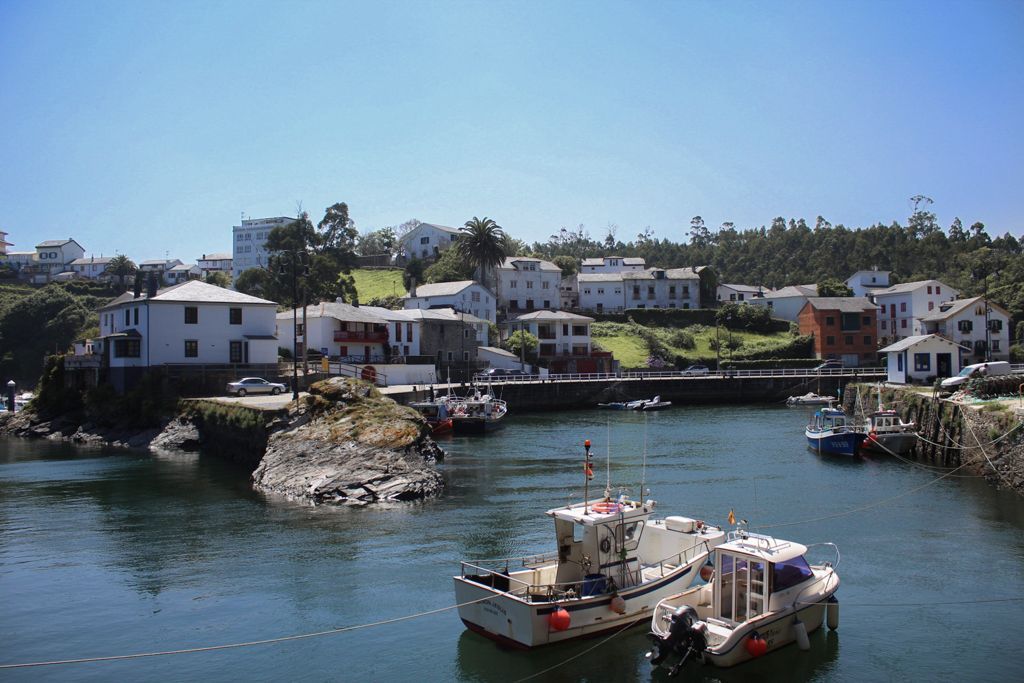 Viavélez, un pueblo guapo de Asturias que respira mar por todos los costados