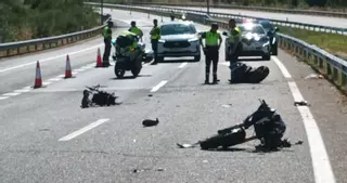 Muere un motorista de 53 años en una colisión con un turismo en la A-52 en Riós