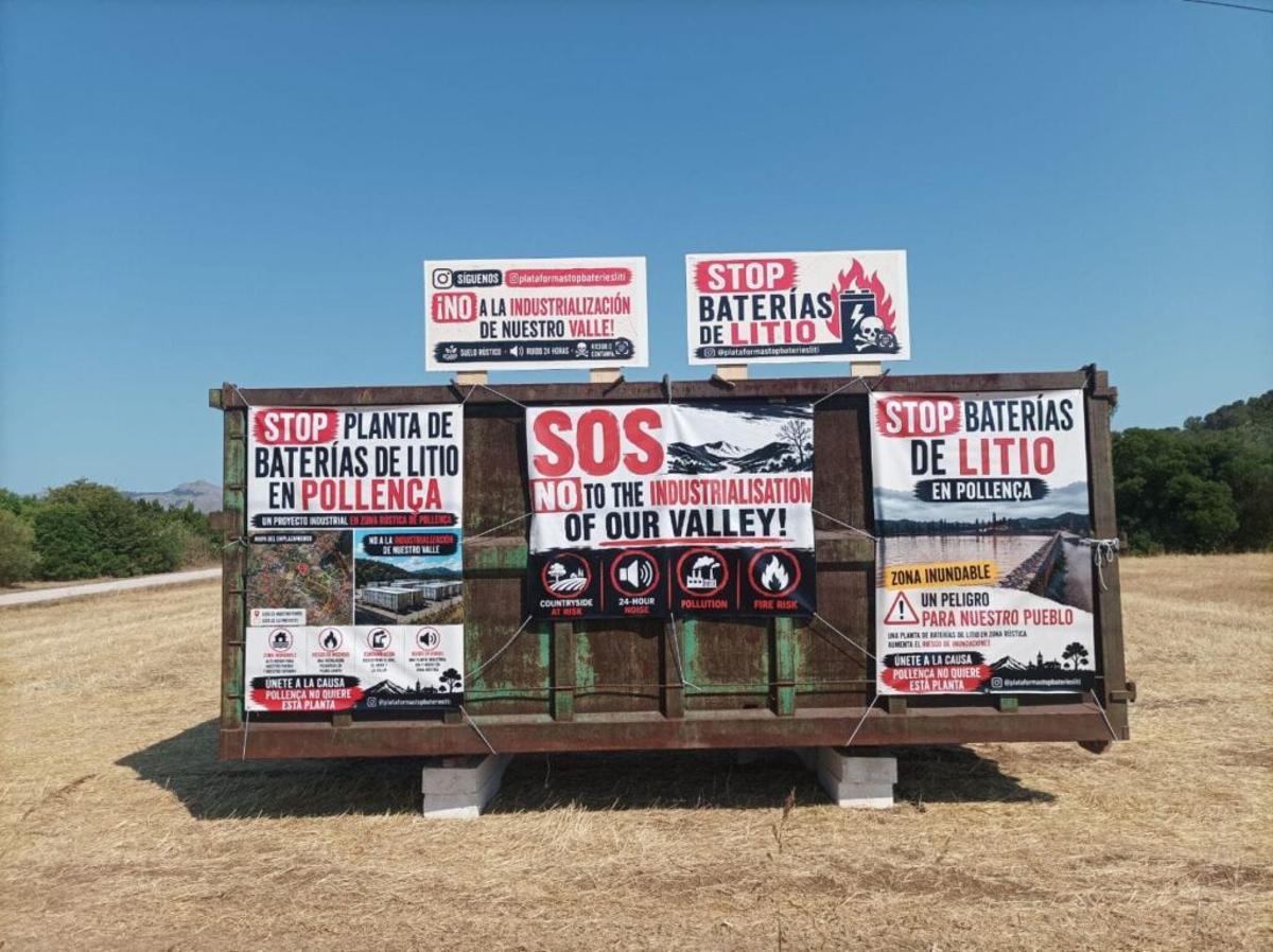 Los vecinos instalaron un contenedor similar al previsto en la planta de baterías de litio.