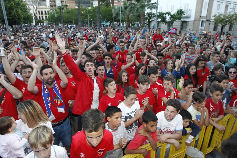 Así ha sido la fiesta del ascenso del Atlético Saguntino a Segunda B