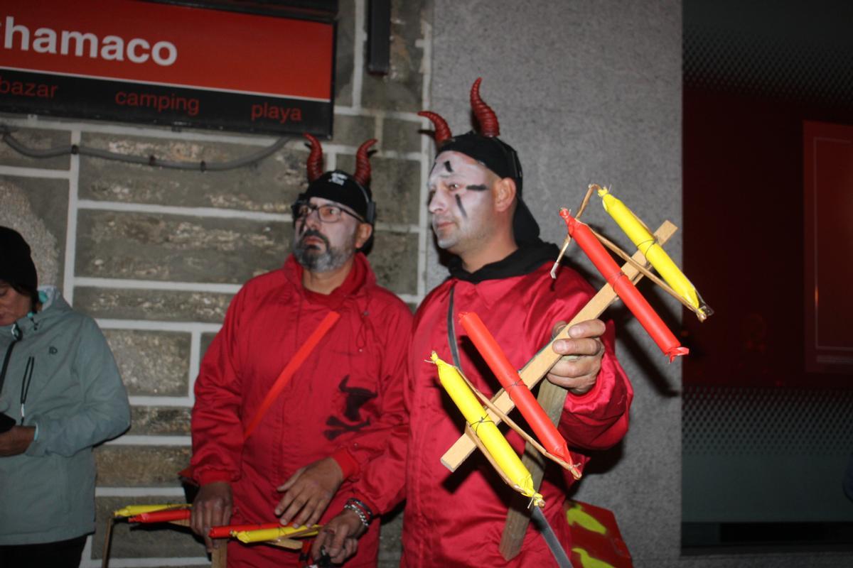 GALERÍA | Los toros llenan puebla de Sanabria de pólvora y chispas