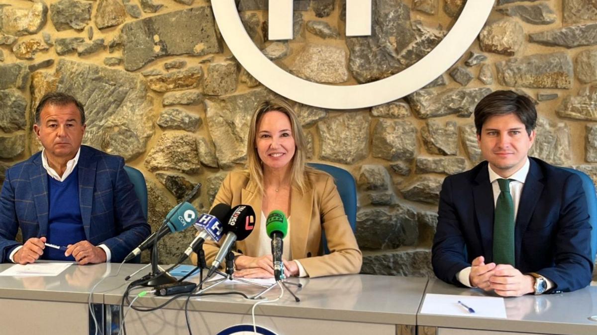 Javier Guerra, Marta Fernández-Tapias y Diego Gago, en una imagen de archivo.