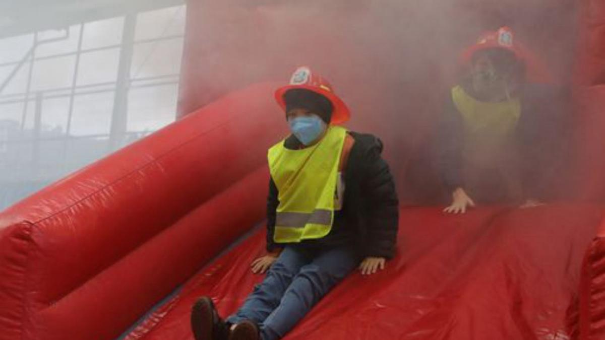 La “patrulla” del Veneranda Manzano derrota al fuego y los malos humos