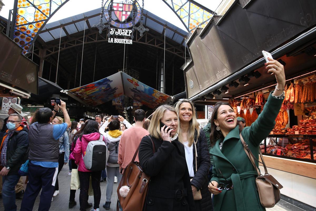 La Boqueria de Barcelona, a punt per iniciar un tancament parcial de 10 setmanes La Boqueria de Barcelona, a punt per iniciar un tancament parcial de 10 setmanes