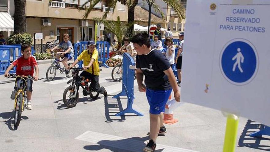 Un circuito habilitado para los niños menores de ocho años, en la Plaza de España.