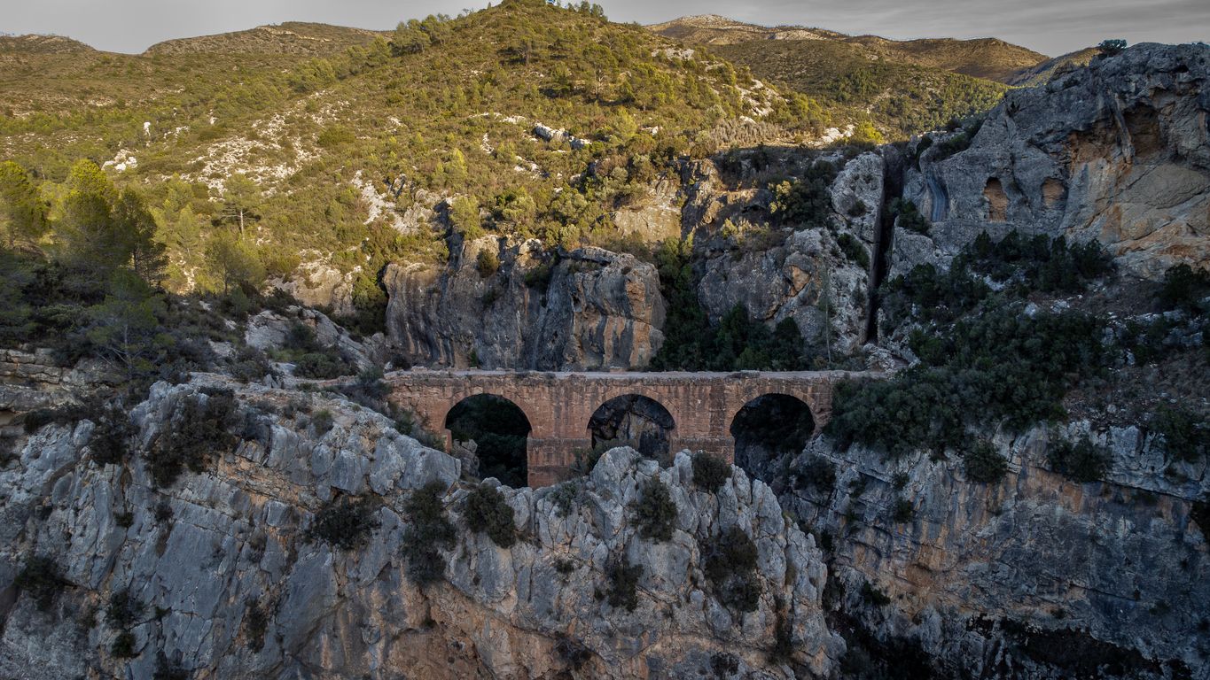 Vista del Acueducto de Peña Cortada en Valencia