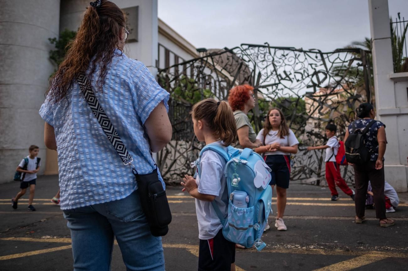 El calor obliga a más de 10.000 alumnos en Tenerife a cambiar su jornada escolar