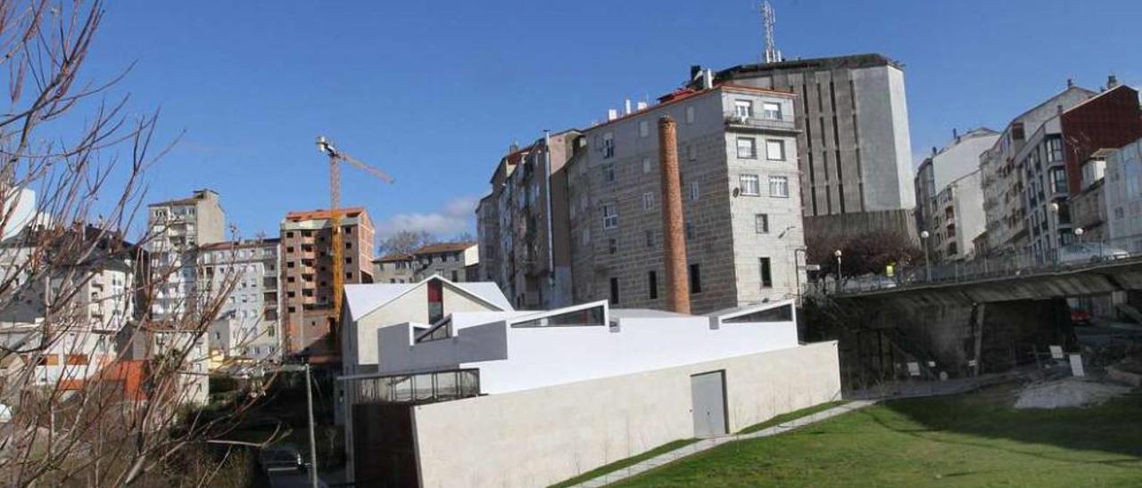 Edificio de La Molinera cuya obra estaba amparada por la norma urbanística provisional. // Iñaki Osorio