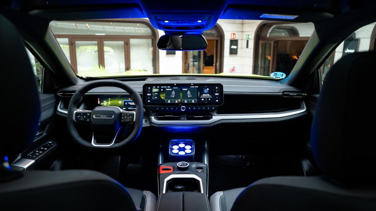 Interior del Jeep Compass