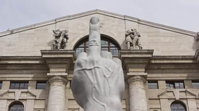 La plaza más polémica y divertida de Milán te hace una peineta cuando la visitas