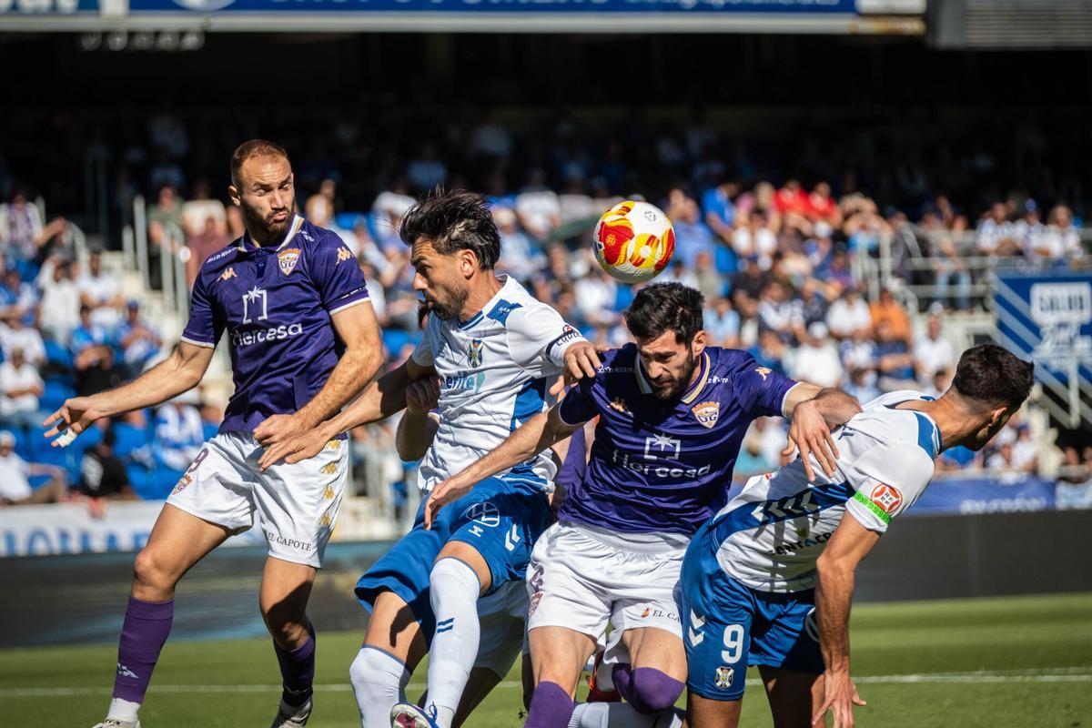 Partido de Primera RFEF CD Tenerife-CD Guadalajara |  | 31/01/2026 | Fotógrafo: Andrés Gutiérrez Taberne
