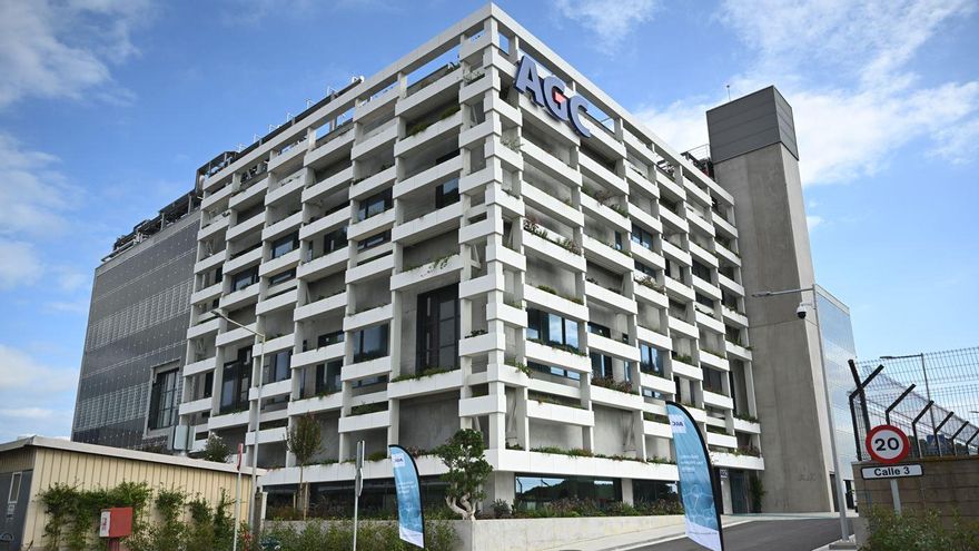 La multinacional japonesa AGC Pharma Chemicals inaugura una planta de 100 millones de euros en Malgrat de Mar