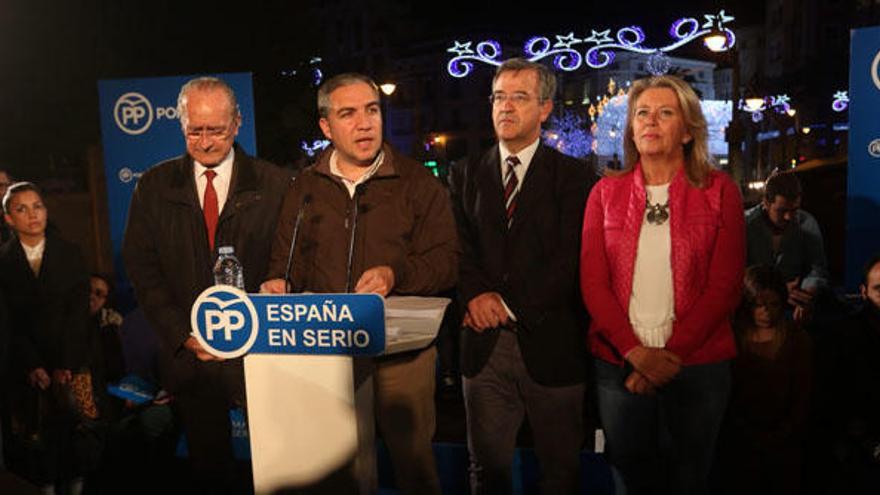 De la Torre, Elías Bendodo y los candidatos al Congreso y al Senado, Urbano y Muñoz.