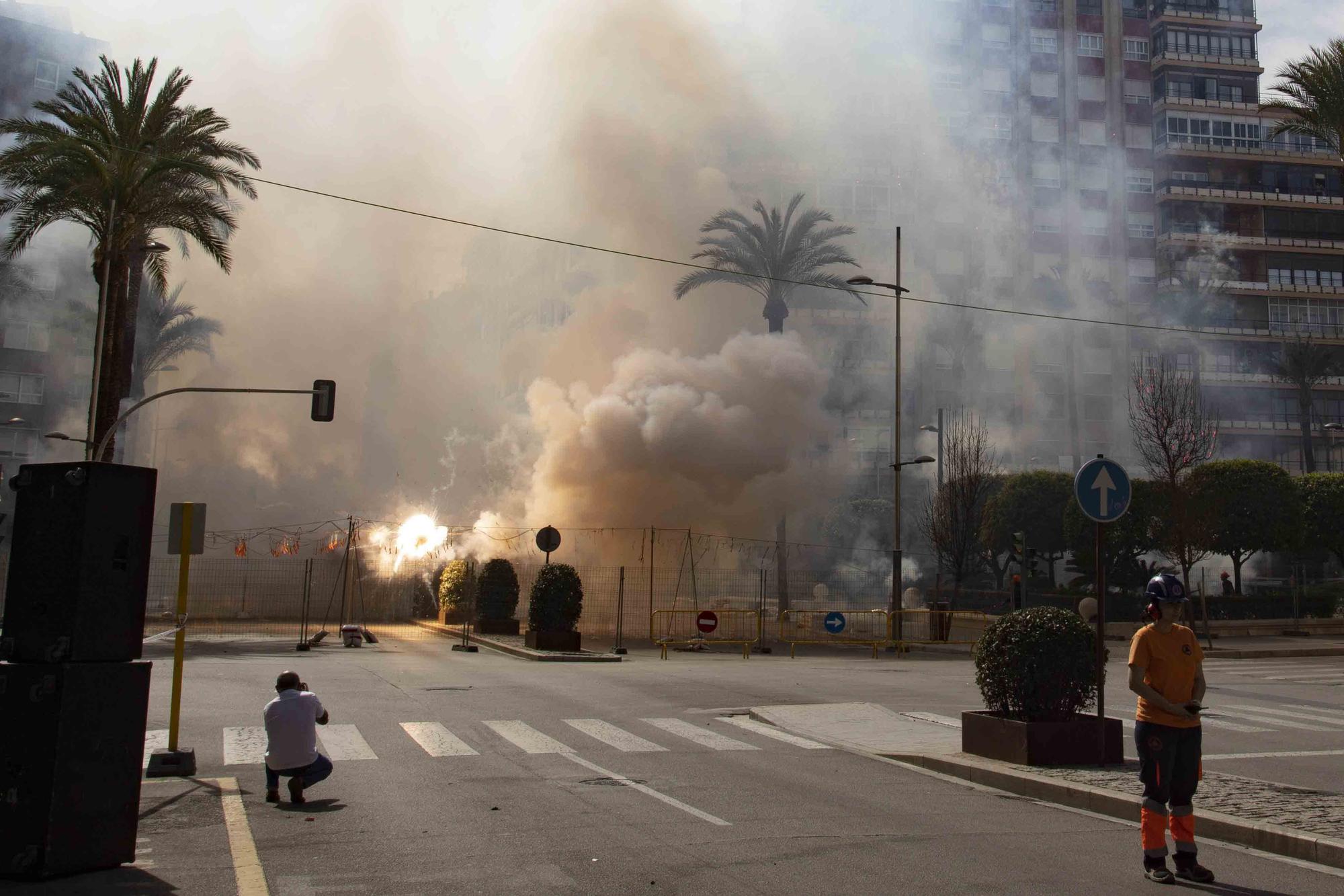 Pirotecnia Valenciana abre fuego en Alzira