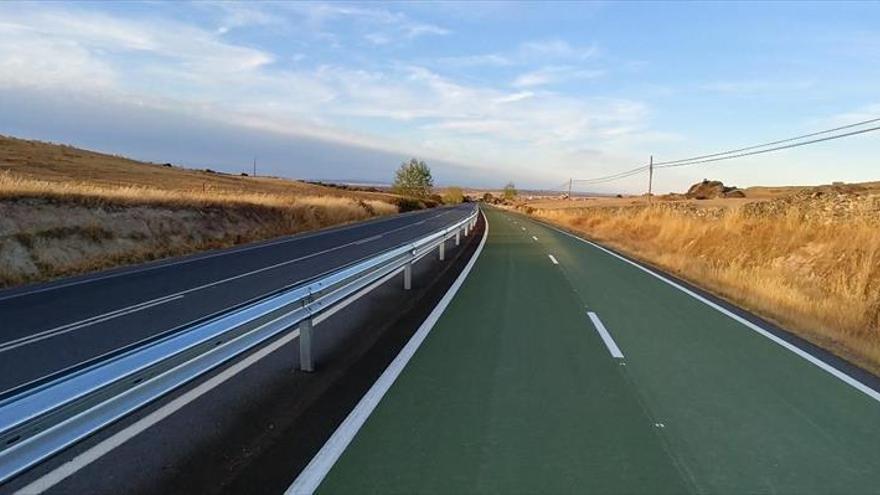 Mejorada la seguridad del carril bici que va hasta Arroyo de la Luz
