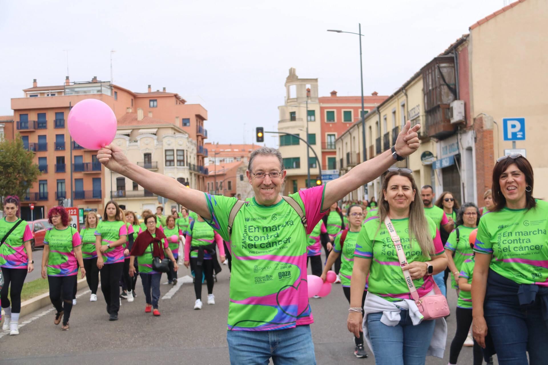 GALERÍA | Búscate en la carrera "Mucho x Vivir" contra el cáncer en Zamora
