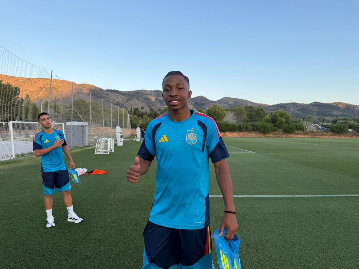 Buba Sangare, tras el entrenamiento en Alfaz del Pi, el pasado miércoles.