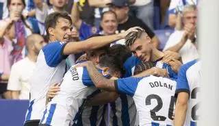 L’Espanyol clava un cop sobre la taula guanyant el Llevant
