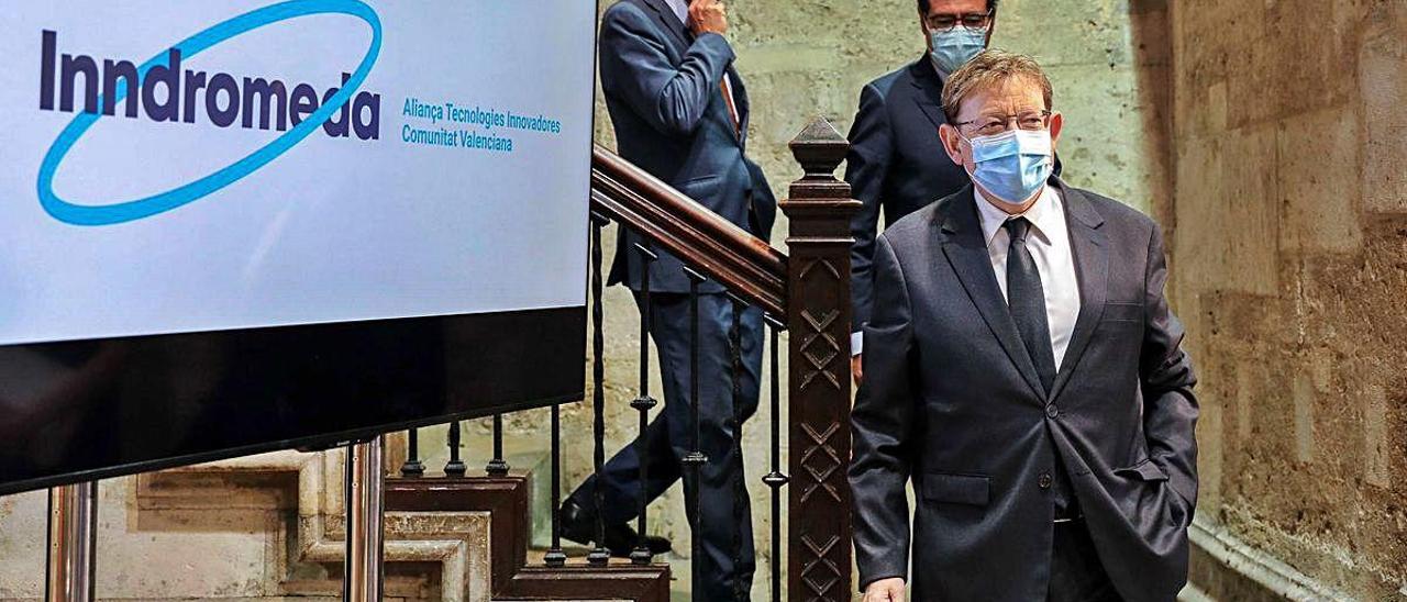 Salvador Navarro, Antonio Garamendi y Ximo Puig, ayer, en el Palau de la Generalitat.