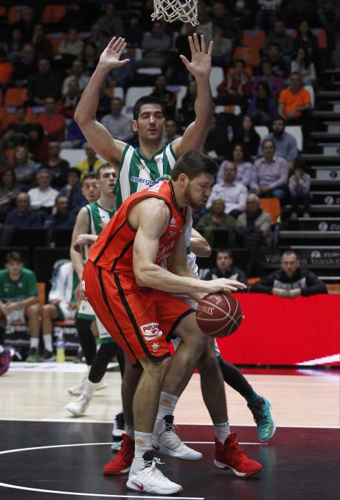 Las mejores imágenes del Valencia Basket - Betis