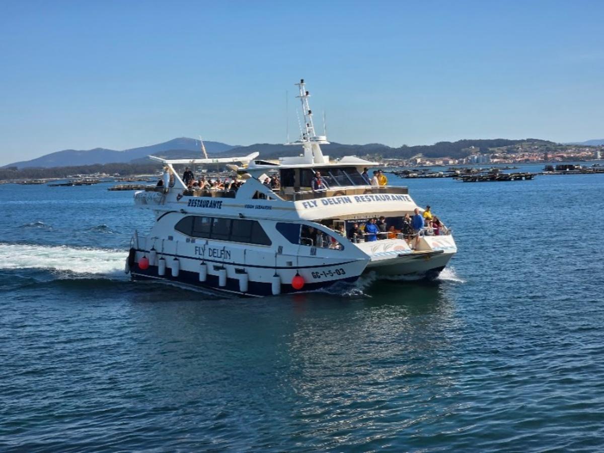 Los catamaranes de O Grove fueron uno de los grandes atractivos del Viernes Santo.