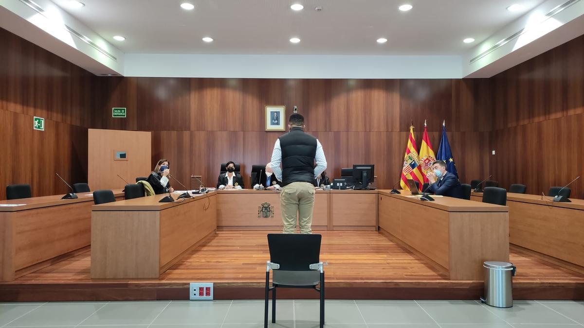 El acusado, ayer, durante su declaración ante la Audiencia de Zaragoza.