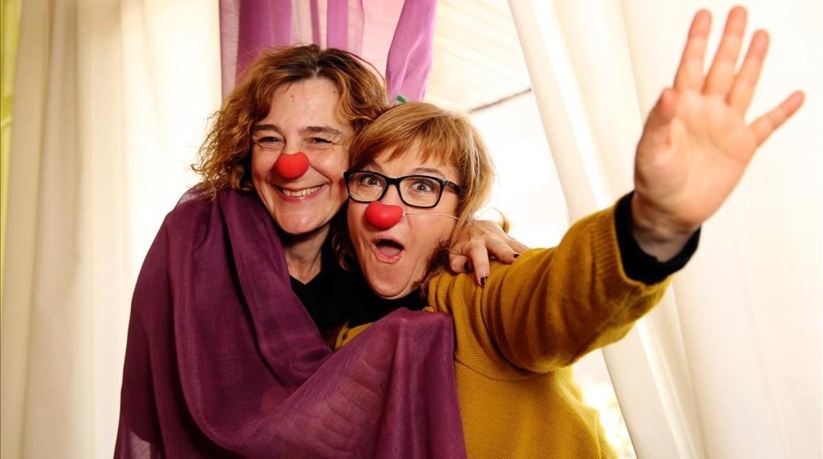 Joana Delgado y Montserrat Barrufet, integrantes del grupo de teatro Descabelladas.