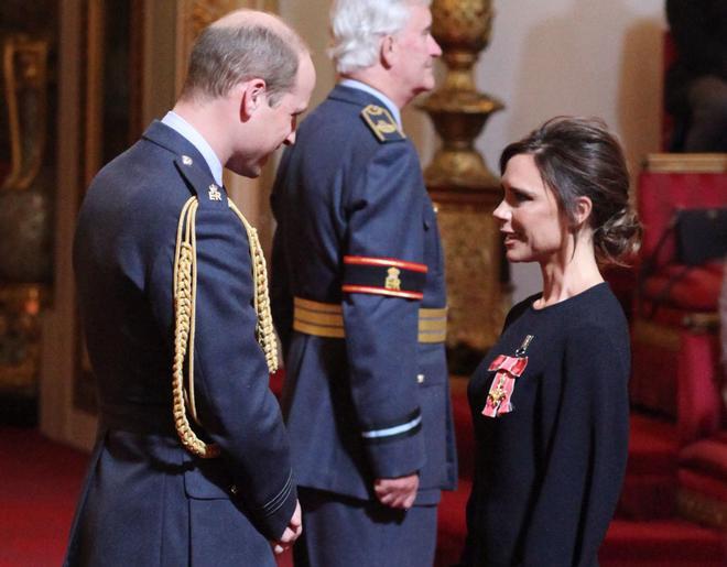 Victoria Beckham recibe la OBE