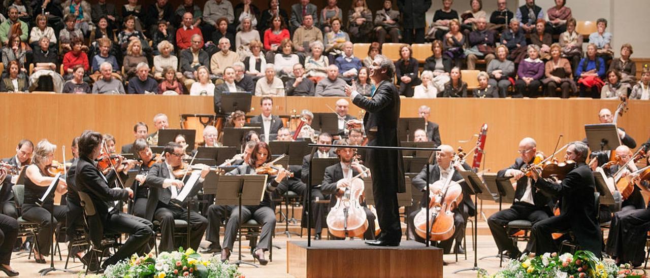 Gustavo Gimeno despunta como favorito de la Orquesta de Valencia