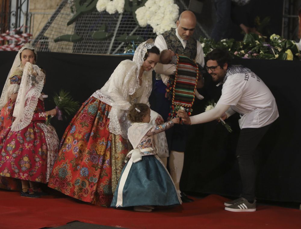 Búscate en la Ofrenda de Sagunt